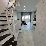 Paraiso View Duplex Penthouse 아파트 *